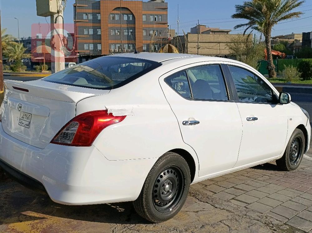 نیسان سەنی